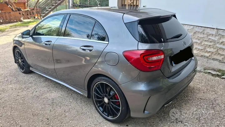 Mercedes-Benz A 180 2013 photo 3