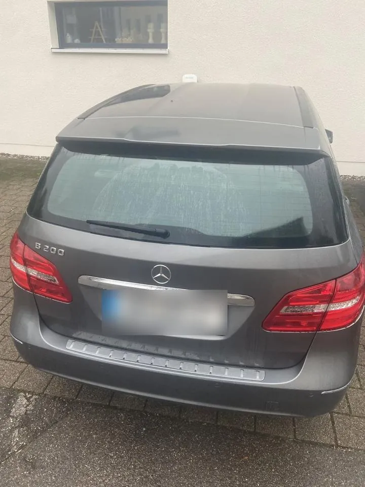 Mercedes-Benz B