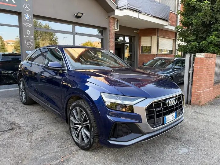 Audi Q8 2023 photo 3