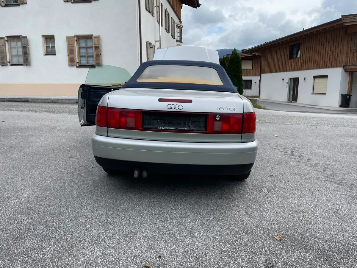 Audi 80 1999 photo 3