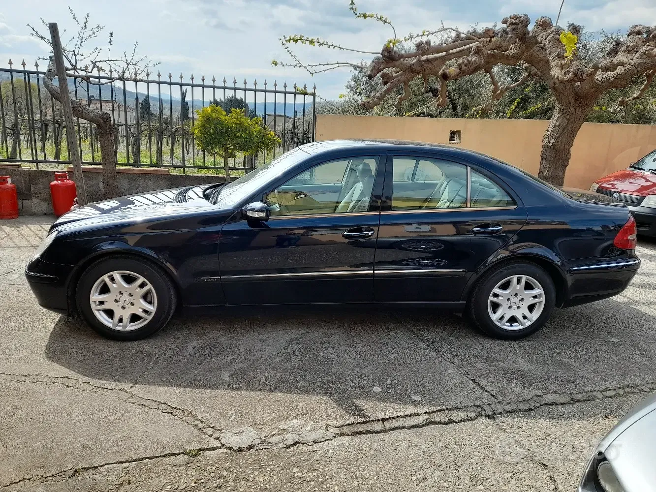 Mercedes-Benz E
