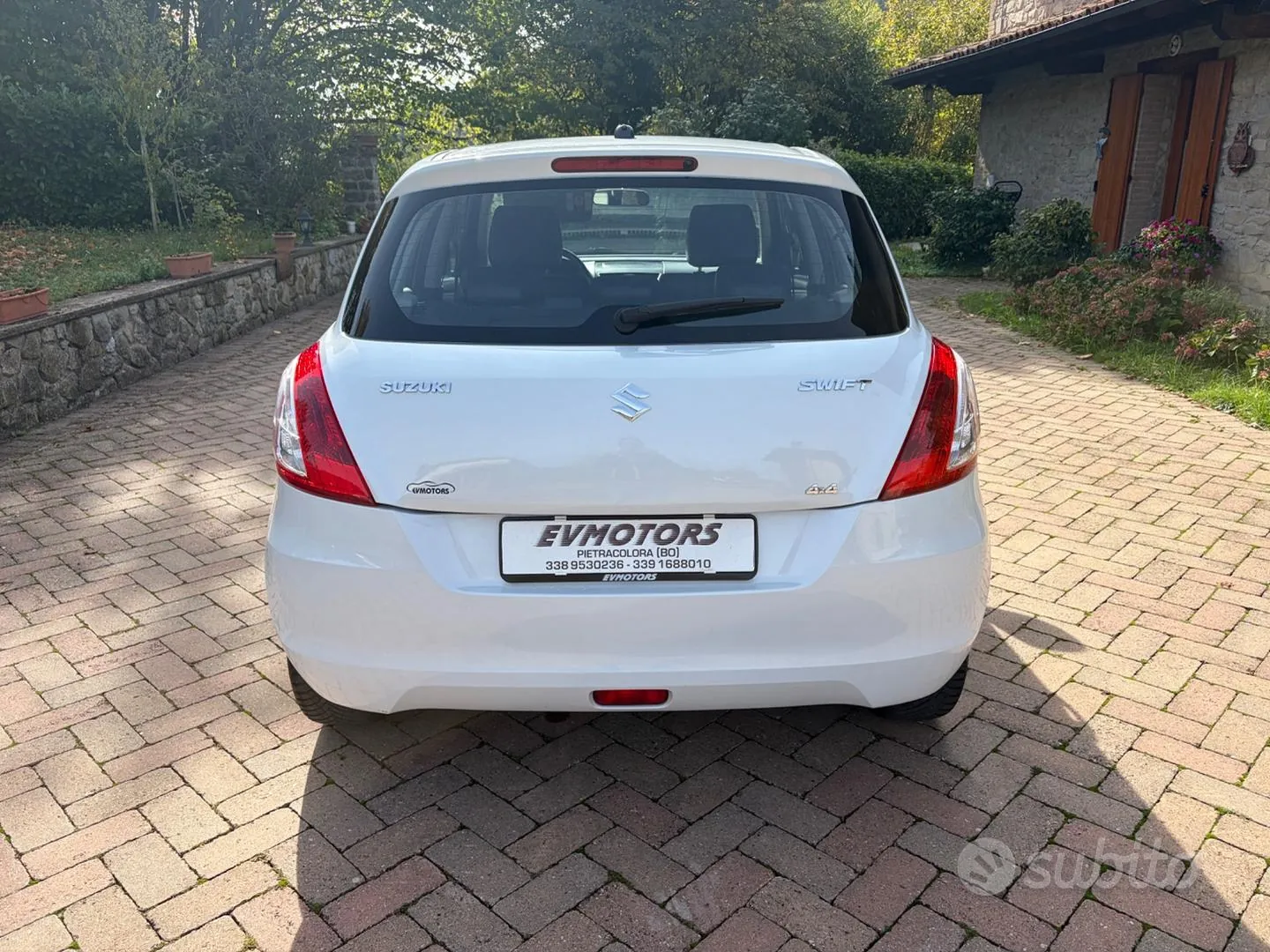 Suzuki Swift 2015 photo 5