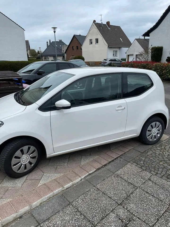 Volkswagen Up