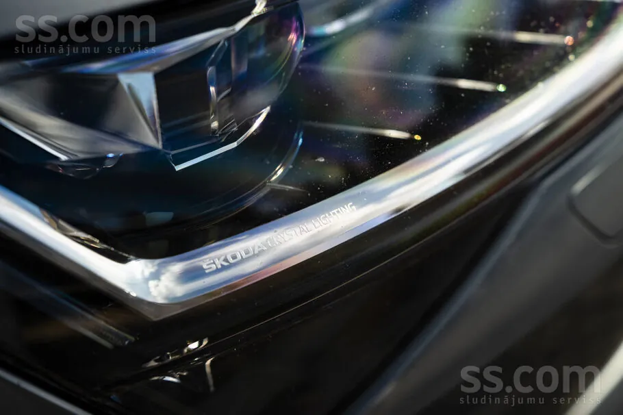 Skoda Superb 2019 photo 4