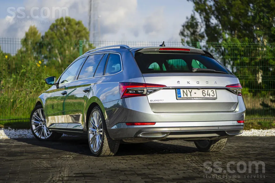 Skoda Superb 2019 photo 5