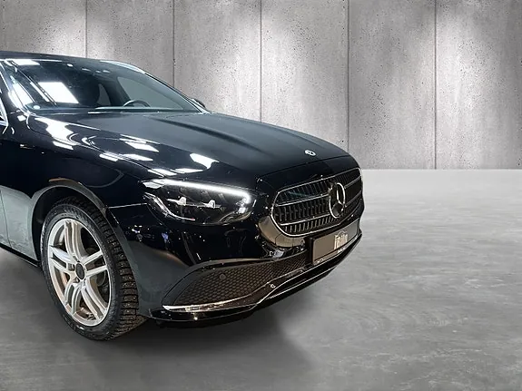 Mercedes-Benz E-Class 2022 photo 2