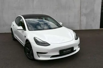 Tesla Model 3 2022 photo 3