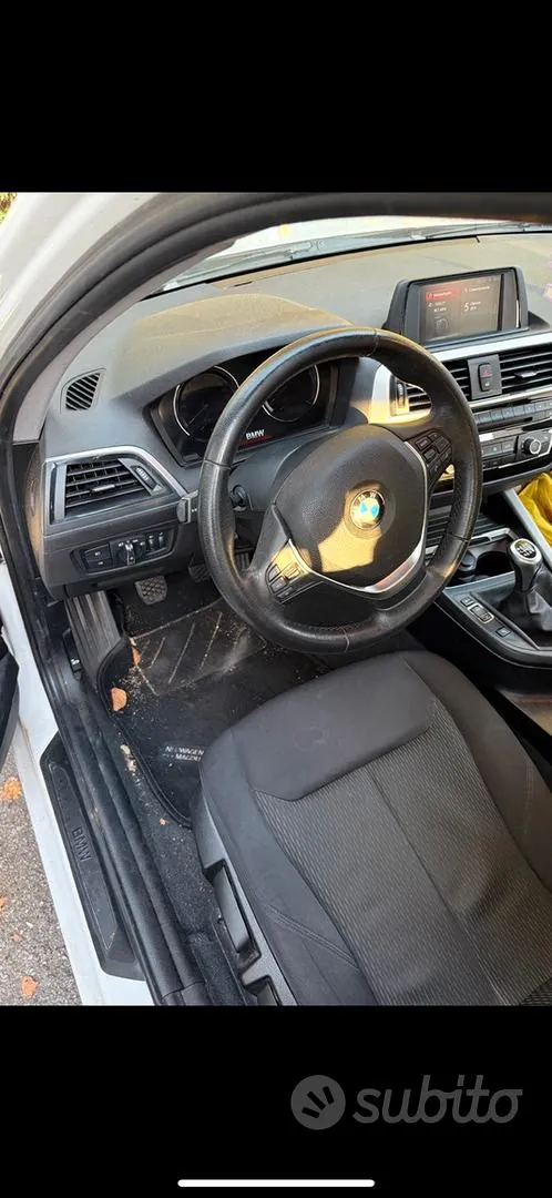 BMW 1 Series 2023 photo 2