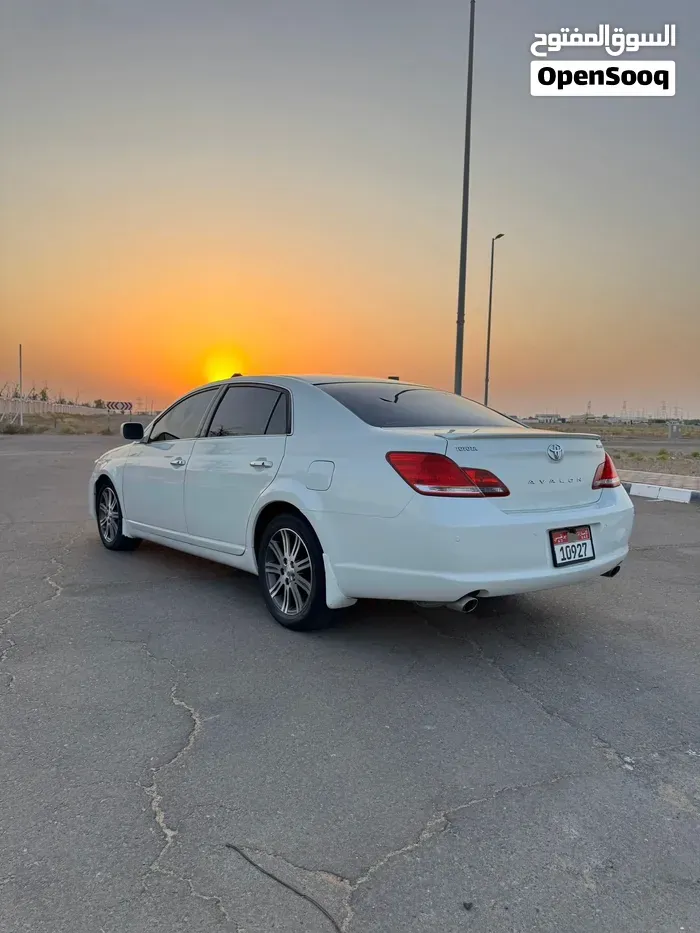 Toyota Avalon 2008 photo 2