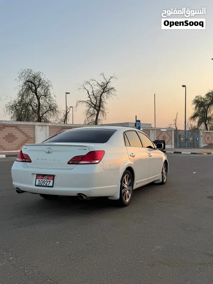 Toyota Avalon