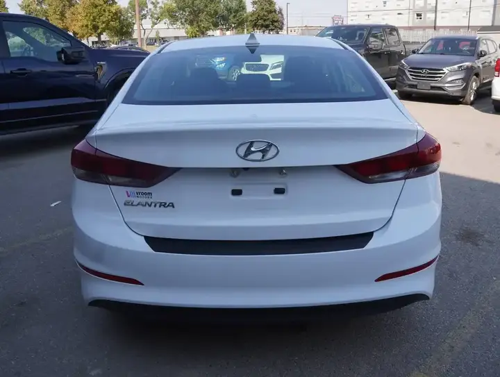 Hyundai Elantra 2017 photo 5