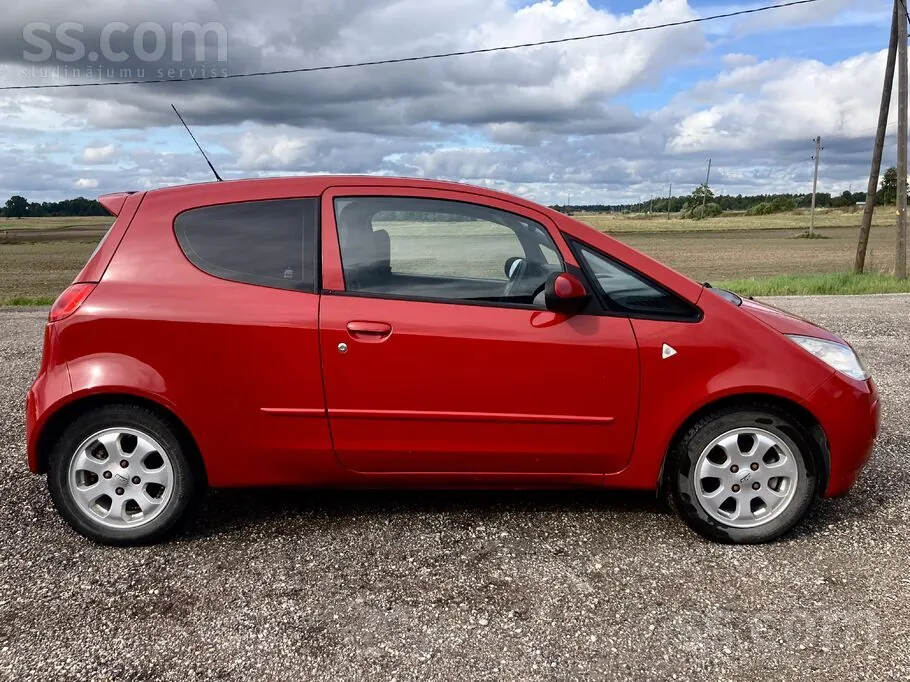 Mitsubishi Colt 2007 photo 2
