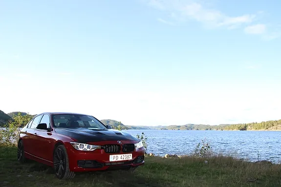BMW 3 Series 2013 photo 2