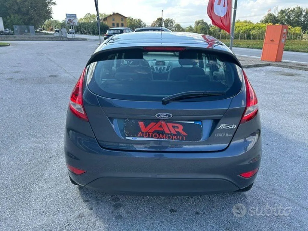 Ford Fiesta 2010 photo 5