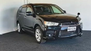 Mitsubishi Outlander 2011 photo 2