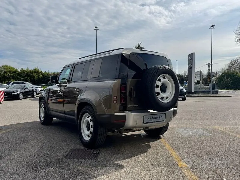 Land Rover Defender 2025 photo 5