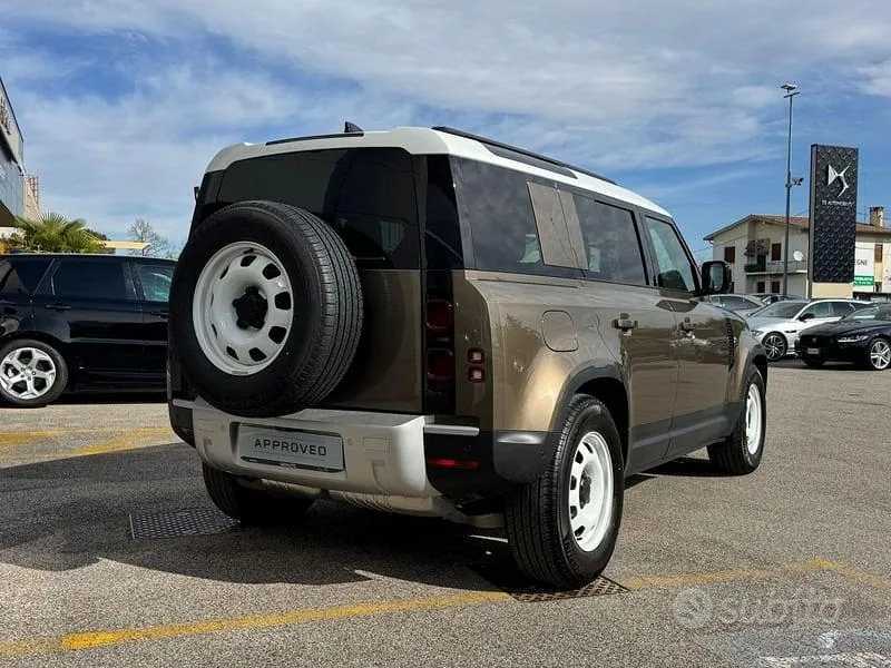 Land Rover Defender 2025 photo 4