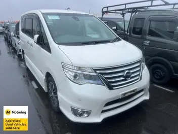Nissan Serena 2014 photo 2