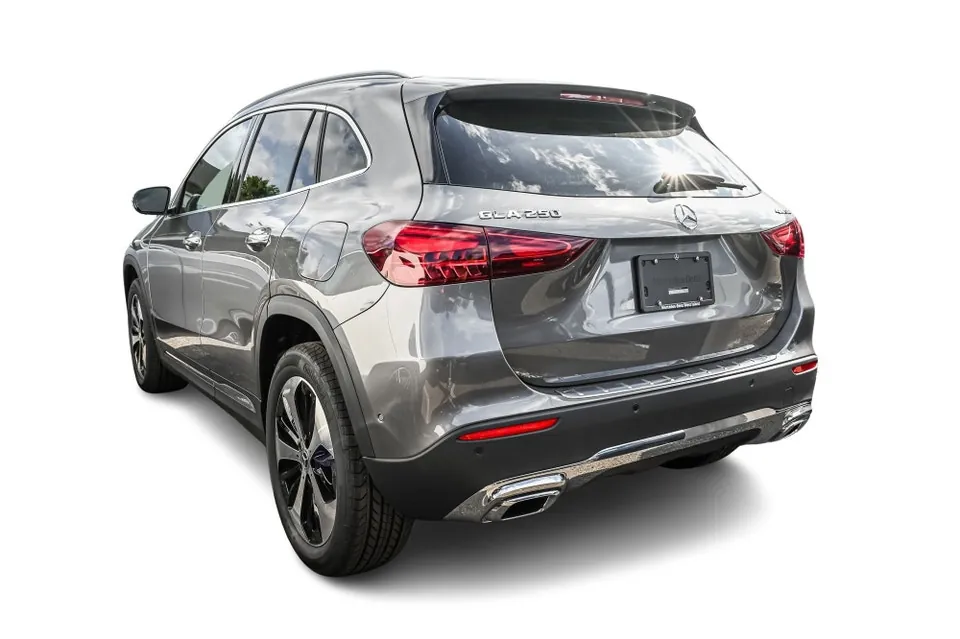 Mercedes-Benz Gla 2026 photo 3