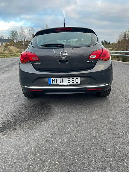Opel Astra 2014 photo 5