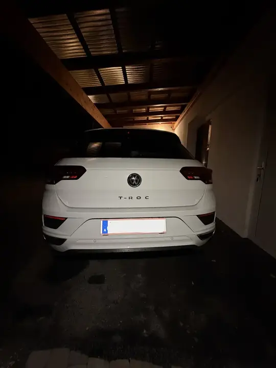 Volkswagen T-Roc 2019 photo 2