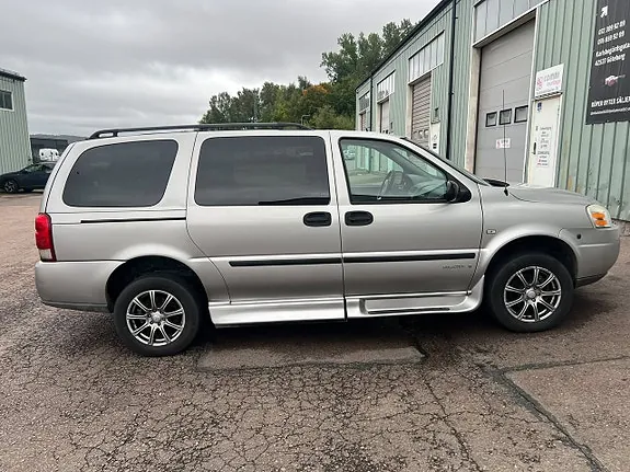 Chevrolet Uplander 2009 photo 4