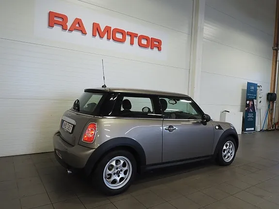 Mini One 2013 photo 5