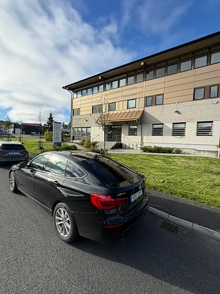 BMW 320D 2019 photo 3