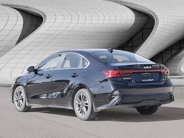Kia Forte 2024 photo 3