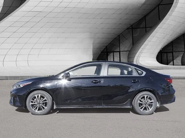Kia Forte 2024 photo 2