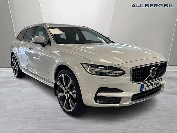 Volvo V90 Cross Country