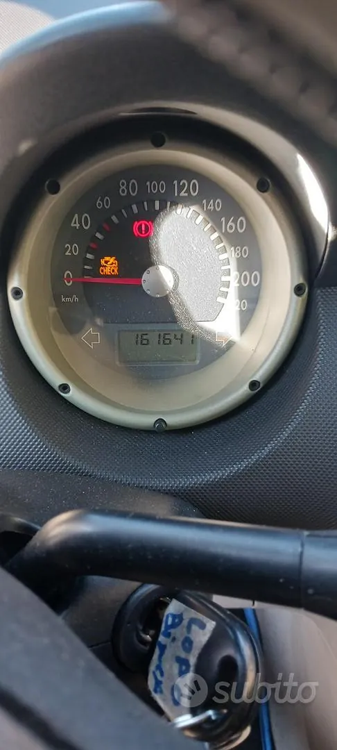 Volkswagen Lupo 2000 photo 3