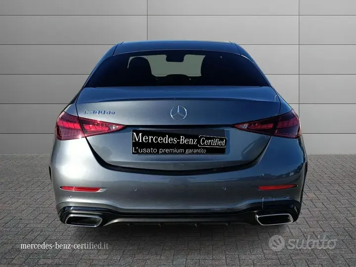 Mercedes-Benz C 300 2025 photo 4