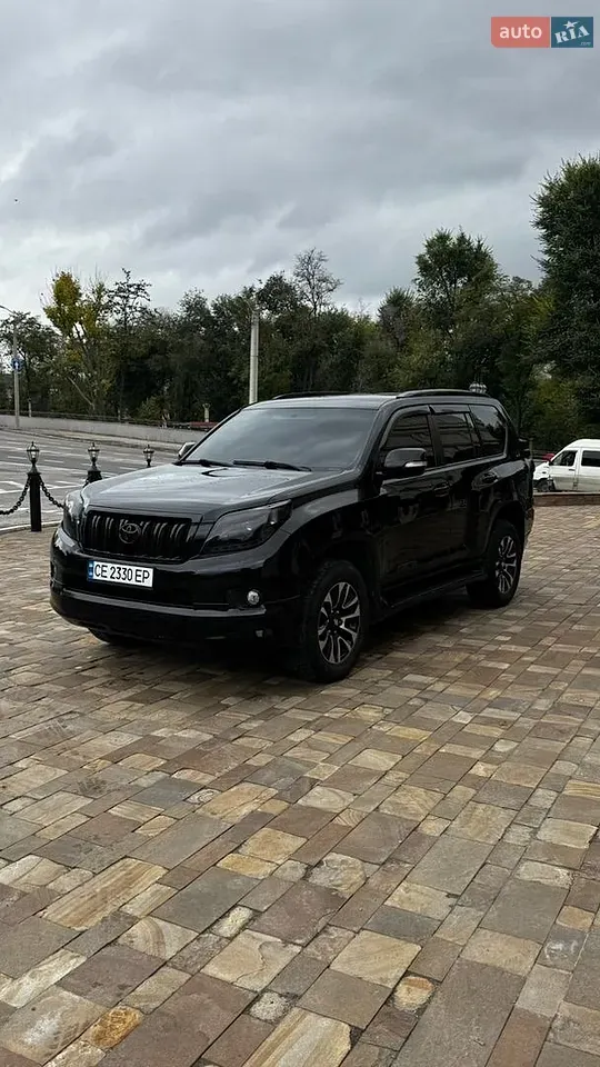 Toyota Land Cruiser 2010 photo 2