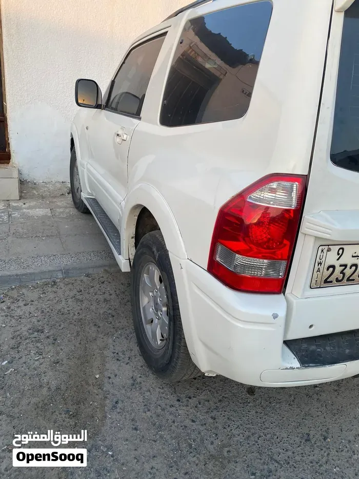 Mitsubishi Pajero 2003 photo 2