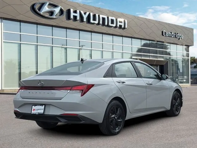 Hyundai Elantra 2023 photo 5