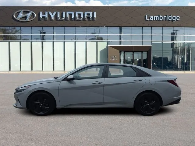 Hyundai Elantra 2023 photo 2