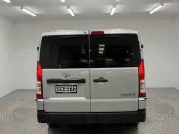 Toyota Hiace 2026 photo 5
