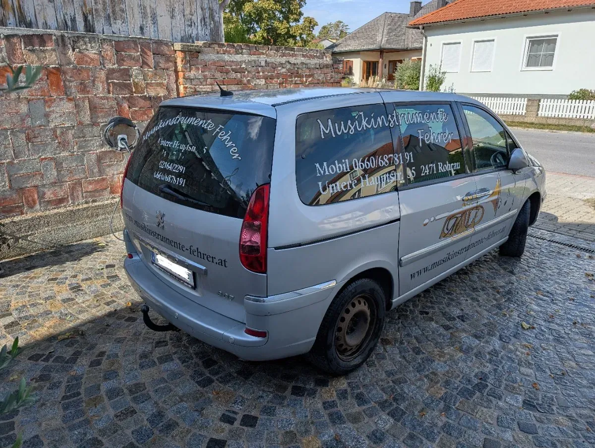 Peugeot 807 2011 photo 2