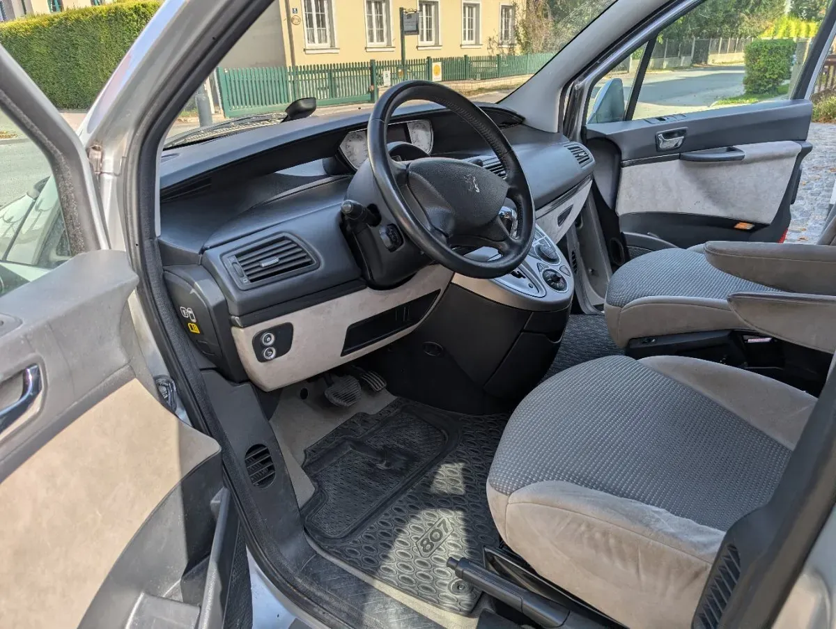Peugeot 807 2011 photo 3