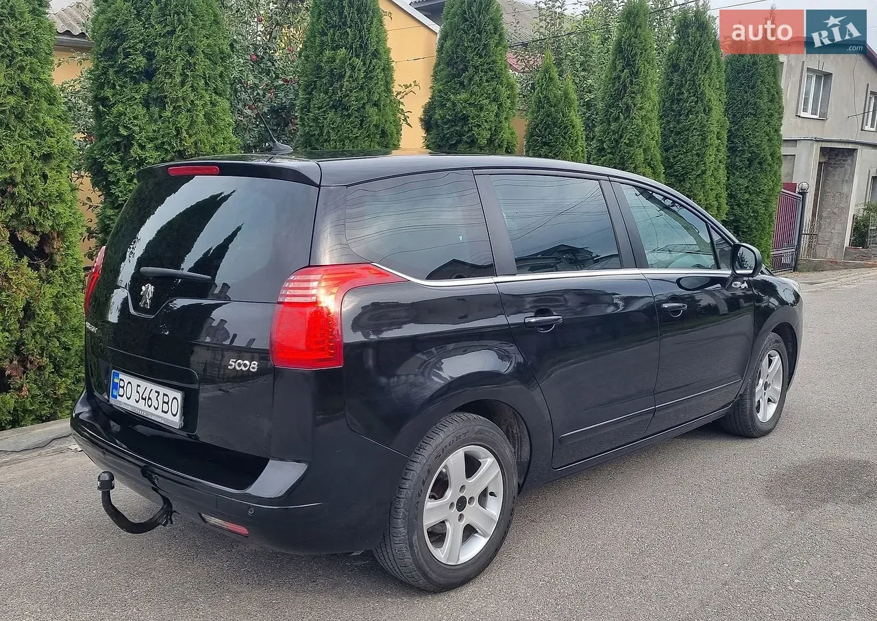 Peugeot 5008 2011 photo 4