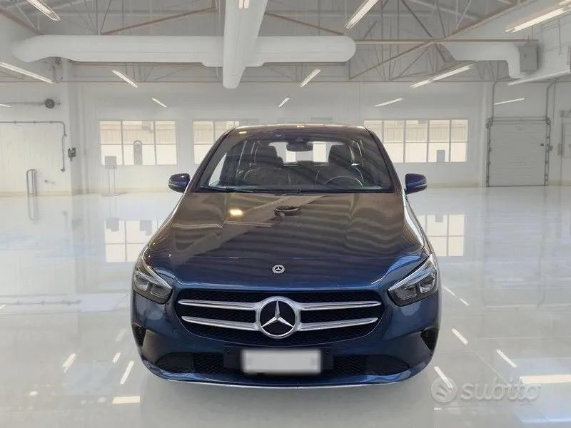 Mercedes-Benz B 250 2022 photo 2