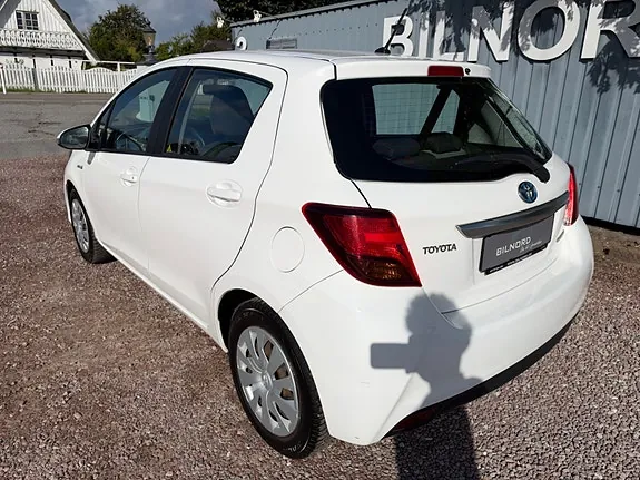 Toyota Yaris 2016 photo 4