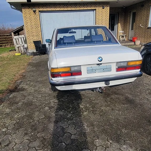 BMW 525I 1986 photo 4