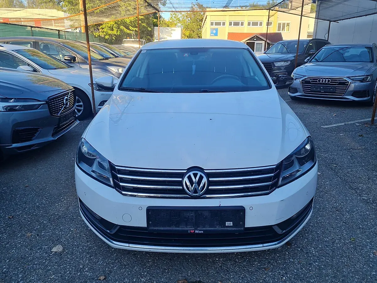 Volkswagen Passat 2014 photo 2