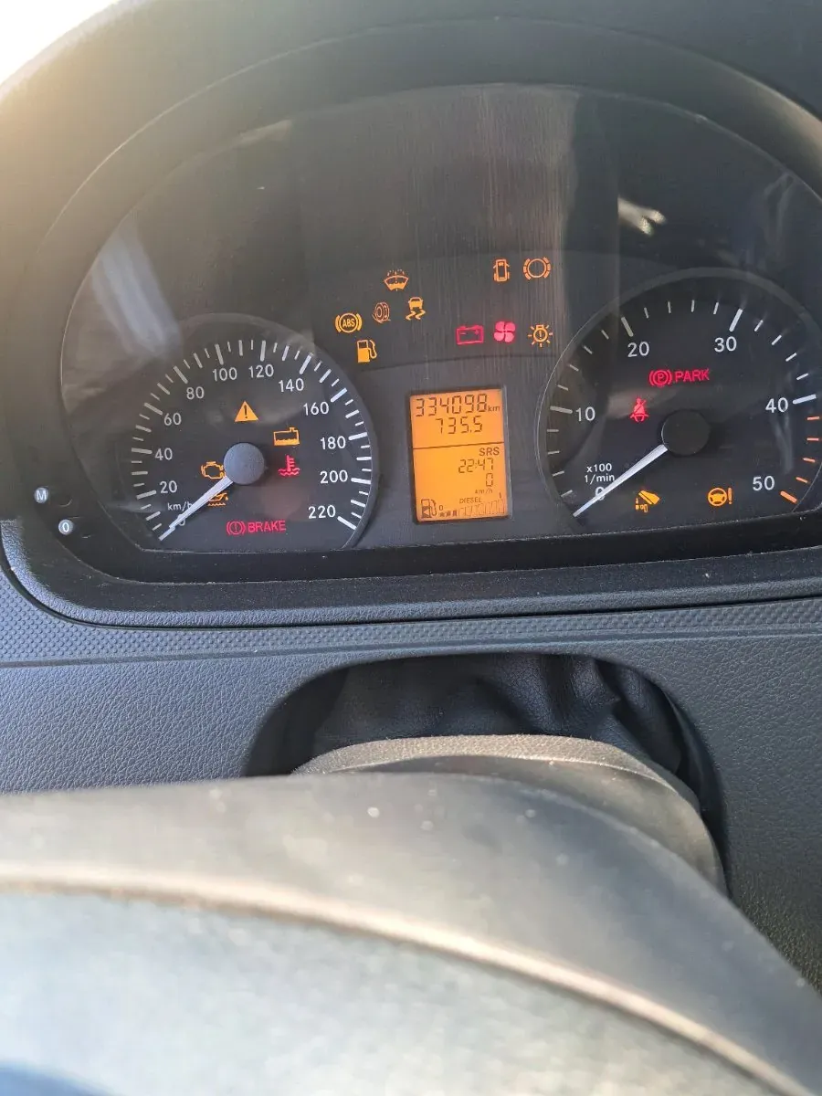 Mercedes-Benz Vito 2011 photo 2
