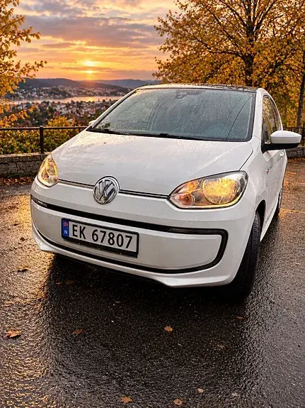 Volkswagen E-Up! 2014 photo 2