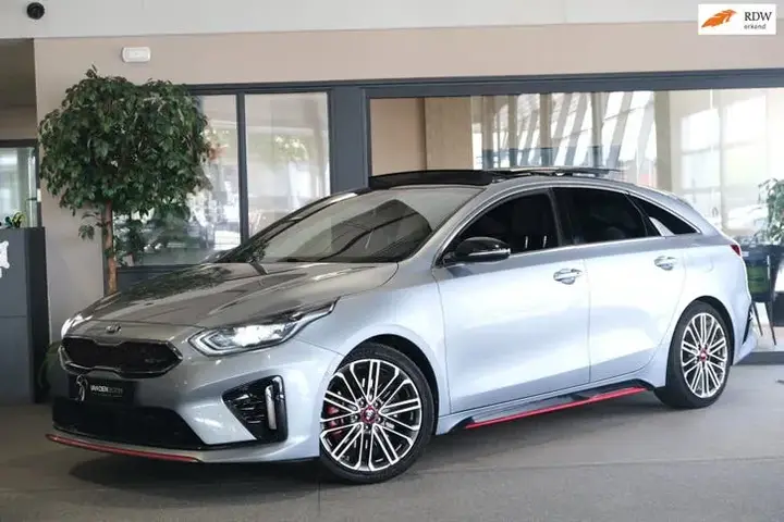 Kia Proceed