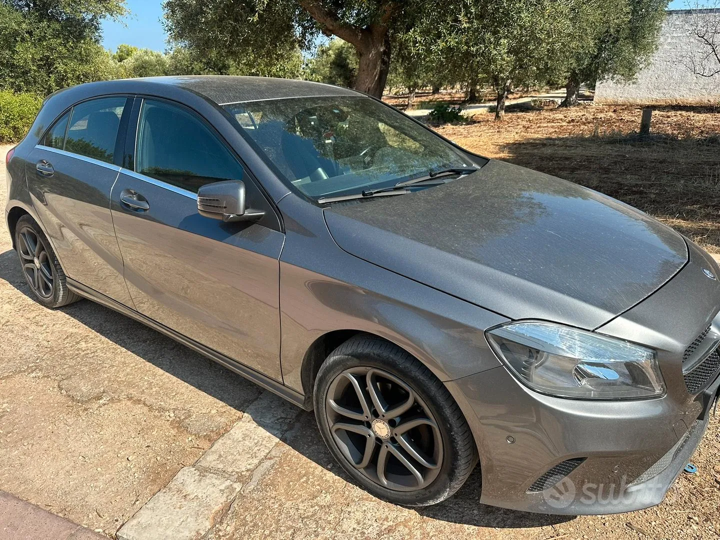 Mercedes-Benz A 2016 photo 2