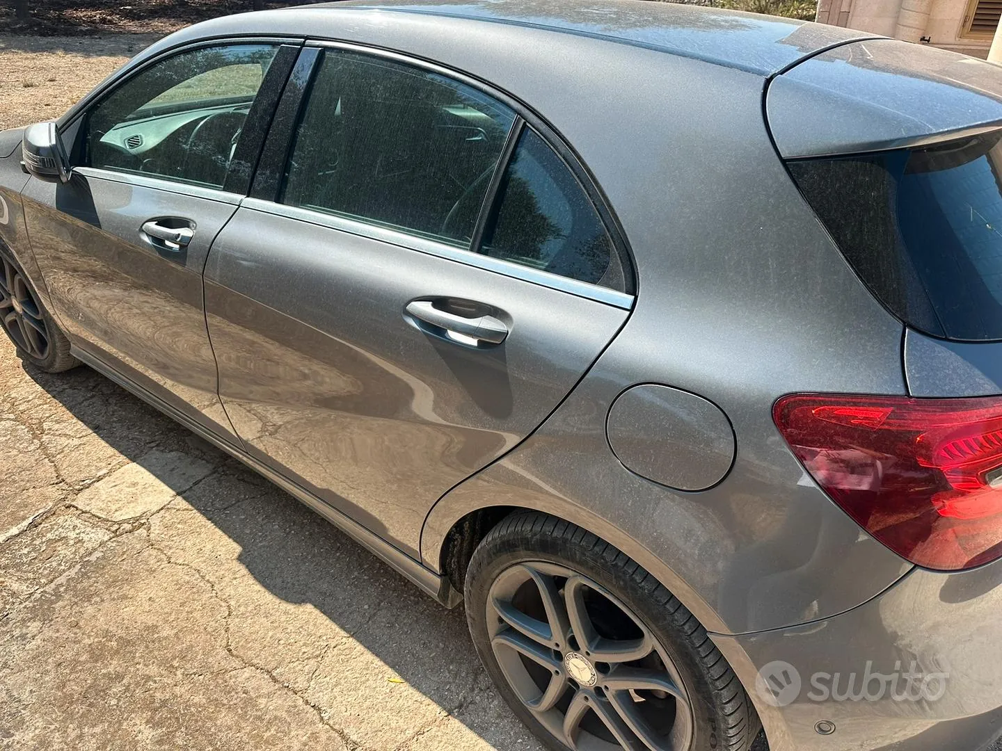 Mercedes-Benz A 2016 photo 3